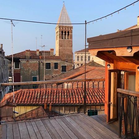 Key Location Near Palazzo Grassi Villa Venice Exterior photo