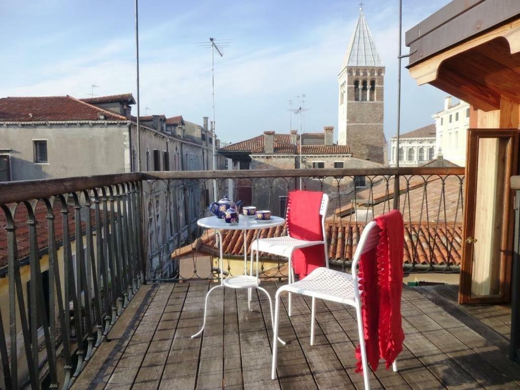 Key Location Near Palazzo Grassi Villa Venice Exterior photo